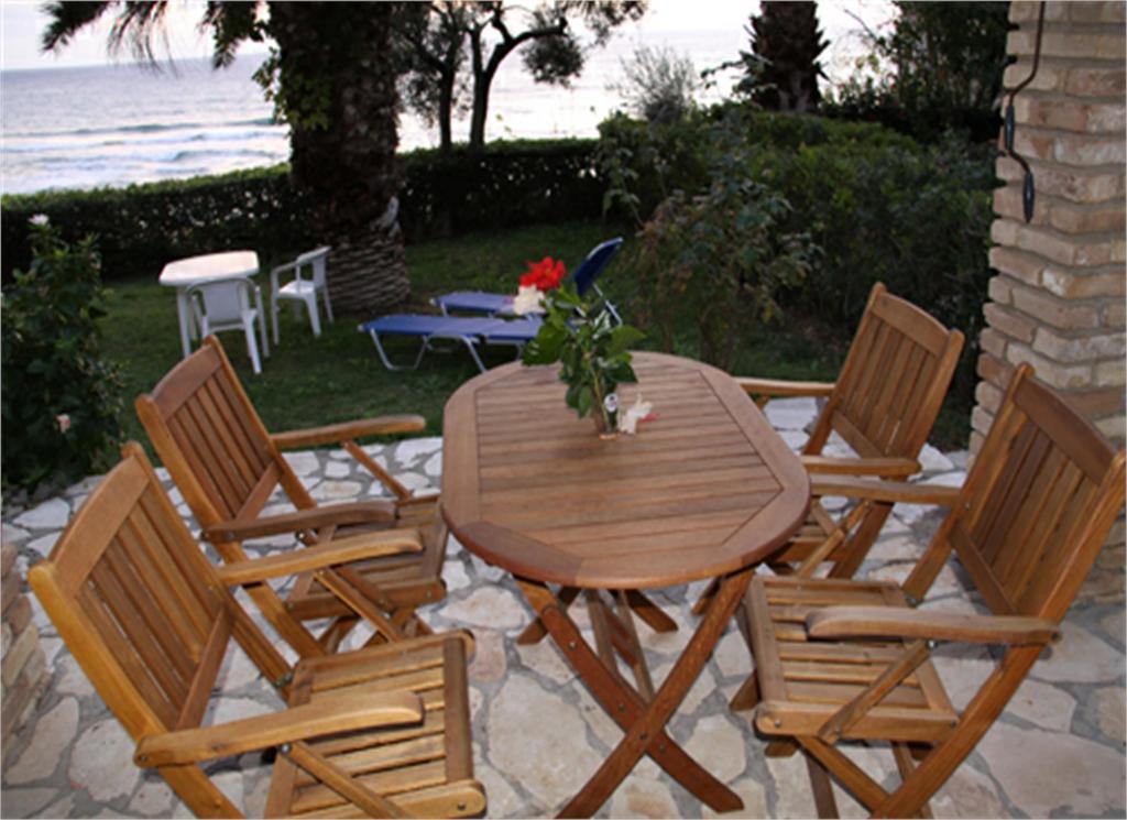 Corfu Glyfada Menigos Beach Apartments Dış mekan fotoğraf